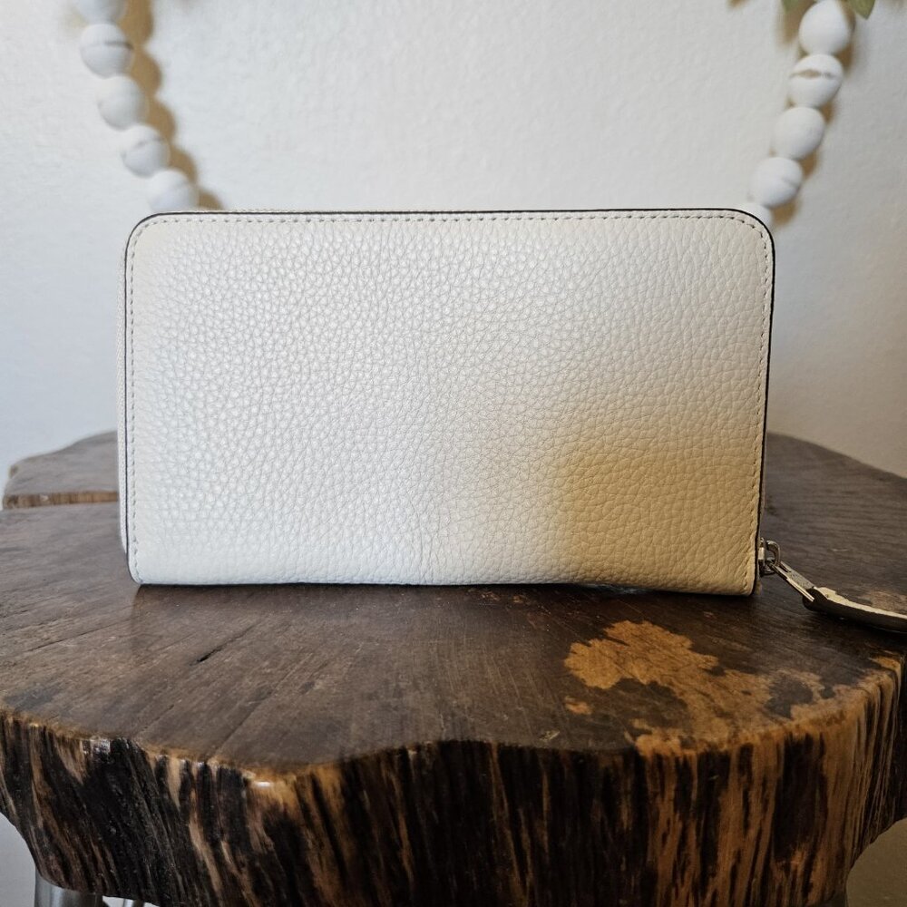 Disney Coach Dumbo Zip Wallet Ivory X Leather Accordion Long Wallet Logo Print - Picture 15 of 16